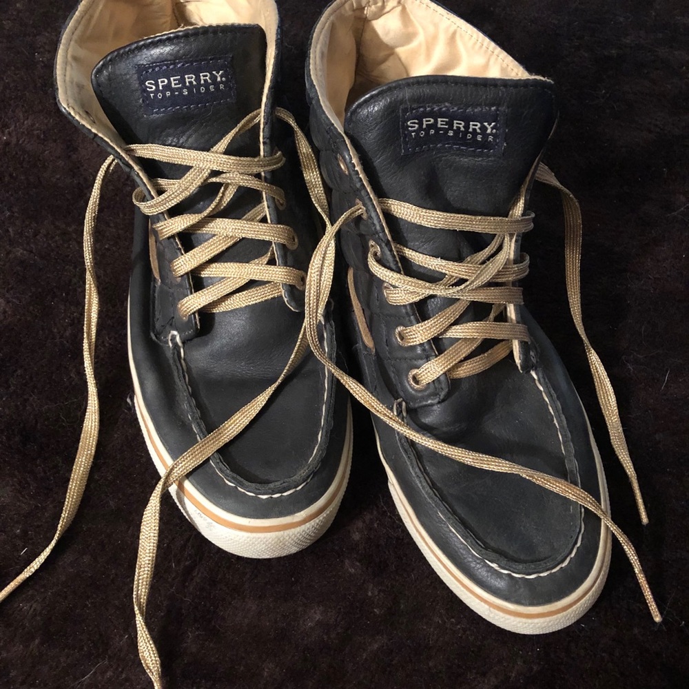SPERRY Quilted Leather High Tops!